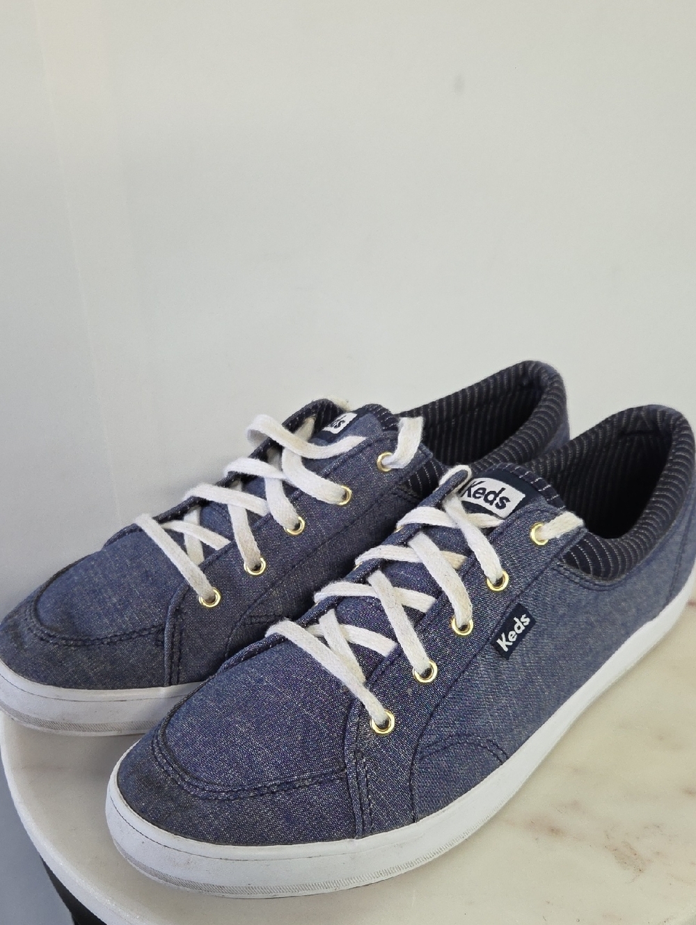 Keds Women's Denim-Style Low Top Sneakers - Blue with White Laces Size 8.5